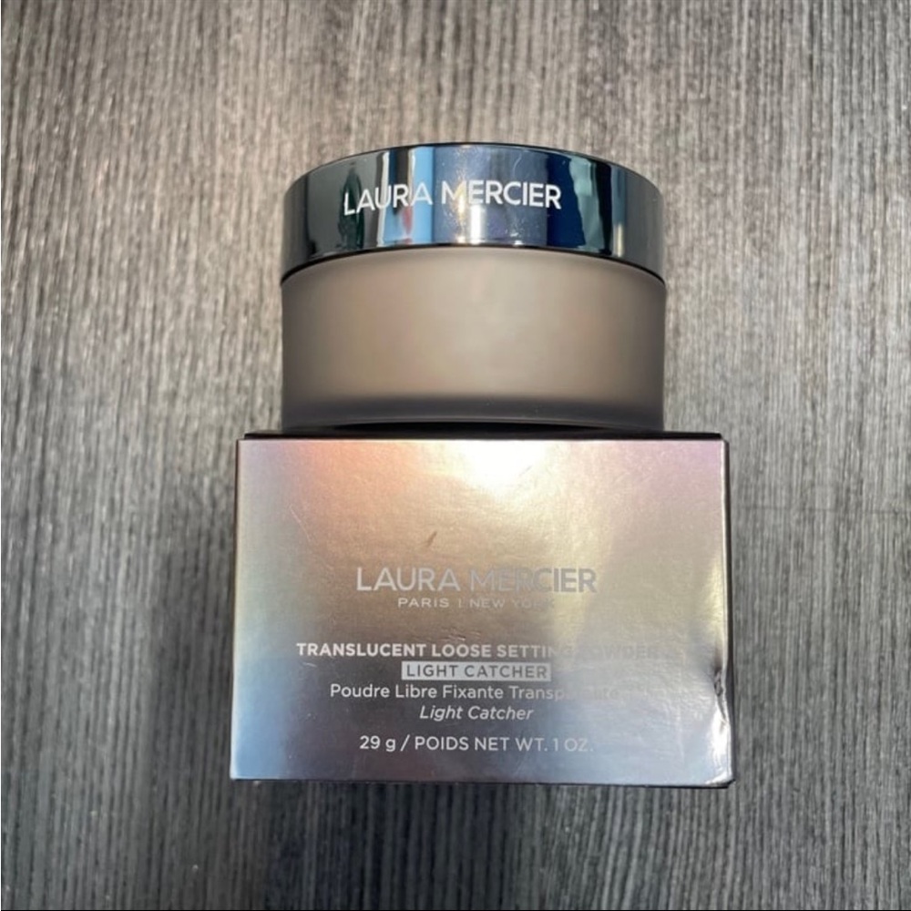 $30 ADD ON - Laura Mercier Light Catcher Translucent Loose Setting Powder